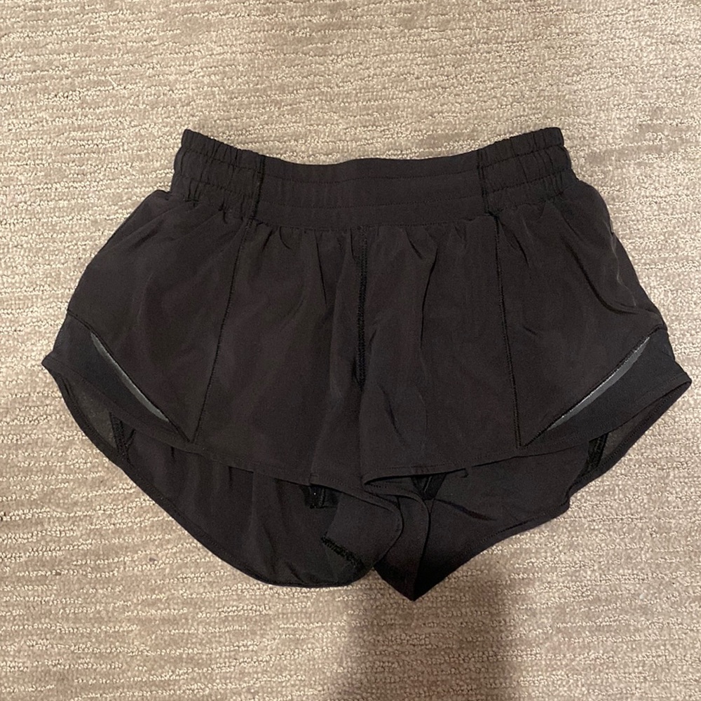 Hotty hot shorts 2.5”
